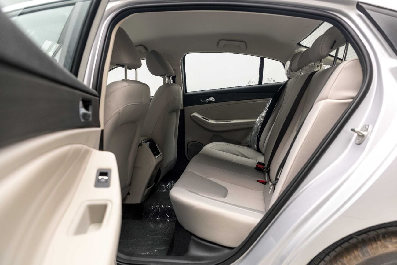 Chery Arrizo 5 1.5L - Silver Inside Beige | Export Only