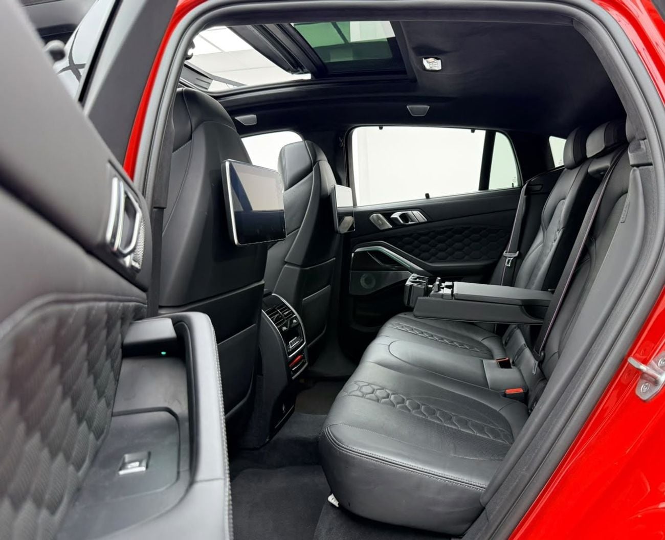 BMW X6 M STANDARD 2022 BMW X6 M Competition, PP-Performance Tuned, 1 Year Unlimited Kilometer Warranty, GCC Specs.