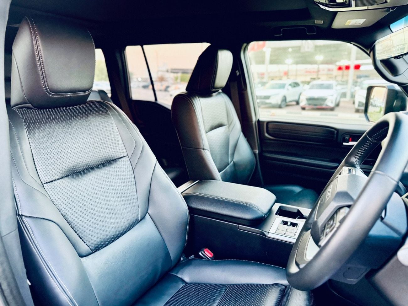 Toyota Prado KAKADU 2.8L Diesel 4 cylinders 7 seater 5 Doors RIGHT HAND DRIVE