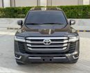 تويوتا لاند كروزر GXR Toyota landcruise 2013Model Facelifted 2025 4.0L V6 petrol Engine Colour Black push start Transm