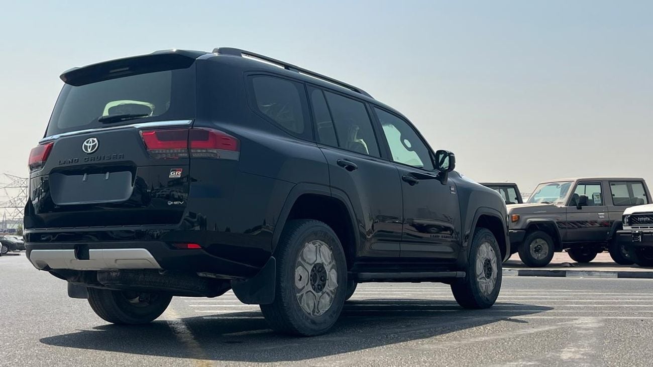 Toyota Land Cruiser GR SPORT