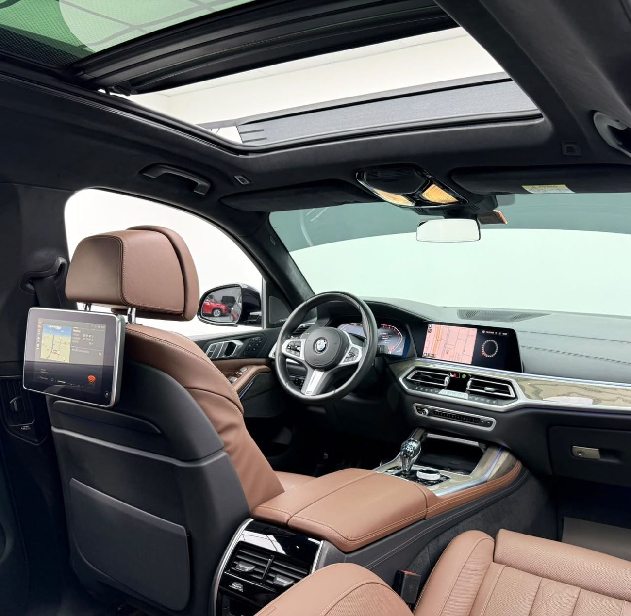 بي أم دبليو X7 40i M SPORT بي إم دبليو X7 xDrive40i M-Sport موديل 2020، مع ضمان، وسجل صيانة كامل لدى بي إم دبليو، 7 مقاعد، كامل