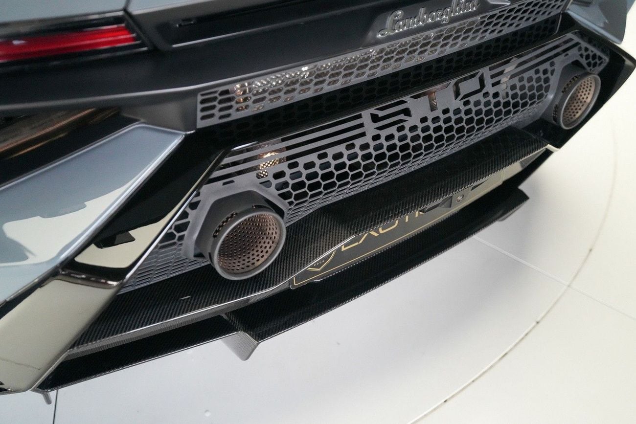 Lamborghini Huracan STO