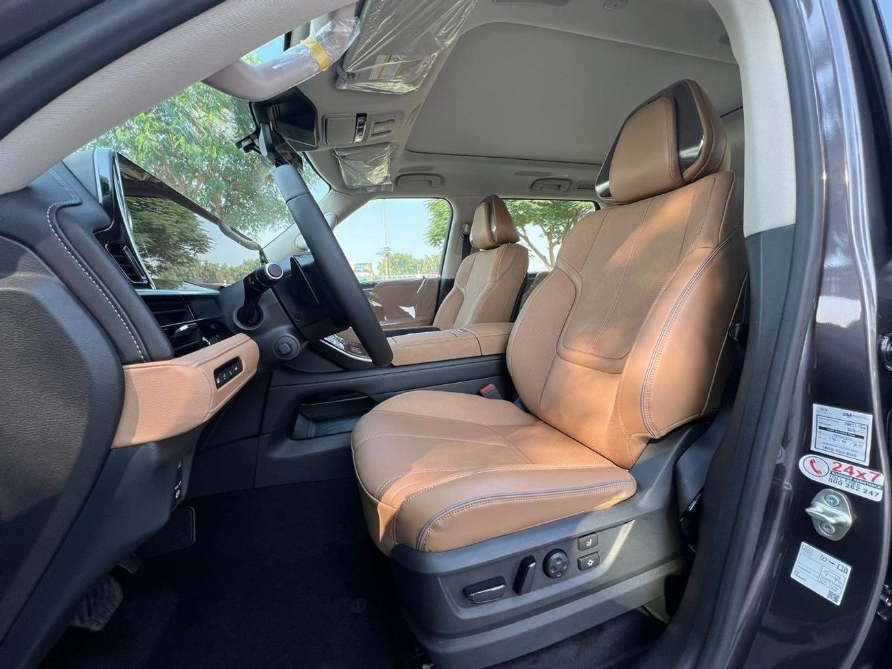 Infiniti QX80 SENSORY BENCH CHAIRS