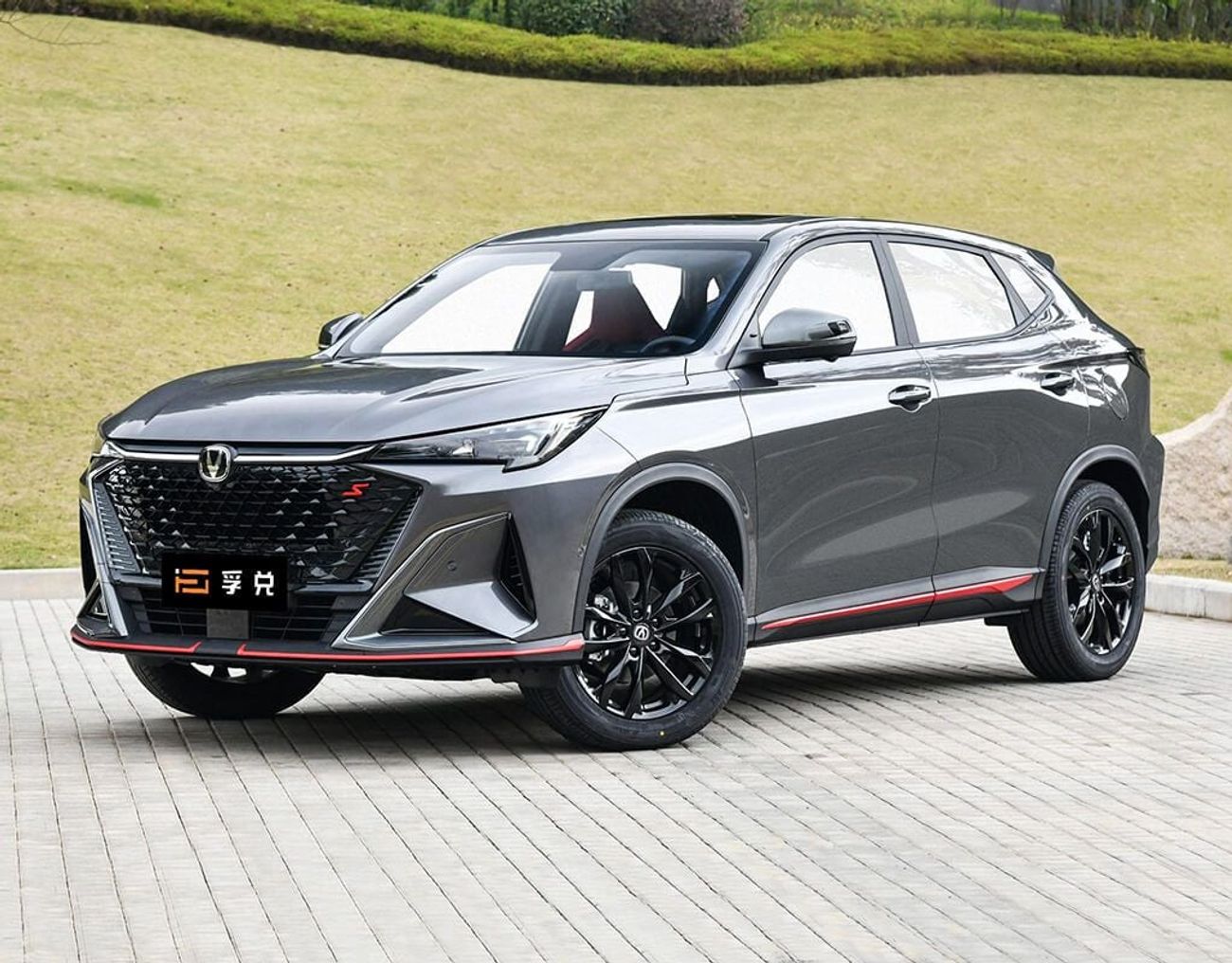 تشنجان x5 بلس بيوند برو الماركة: شانجان، الموديل: X5 Plus، نوع الهيكل: سيارة رياضية متعددة الاستخدامات (SUV) بخمسة أبواب وخم