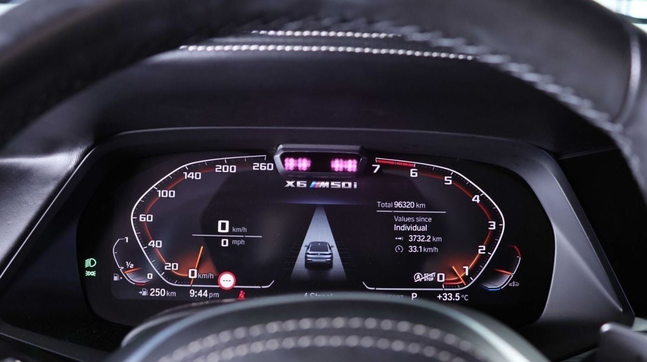 بي أم دبليو X6 XDRIVE M50i 4.4L