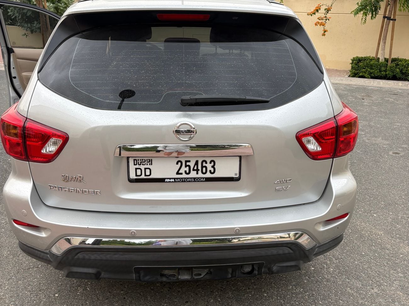 Nissan Pathfinder SV