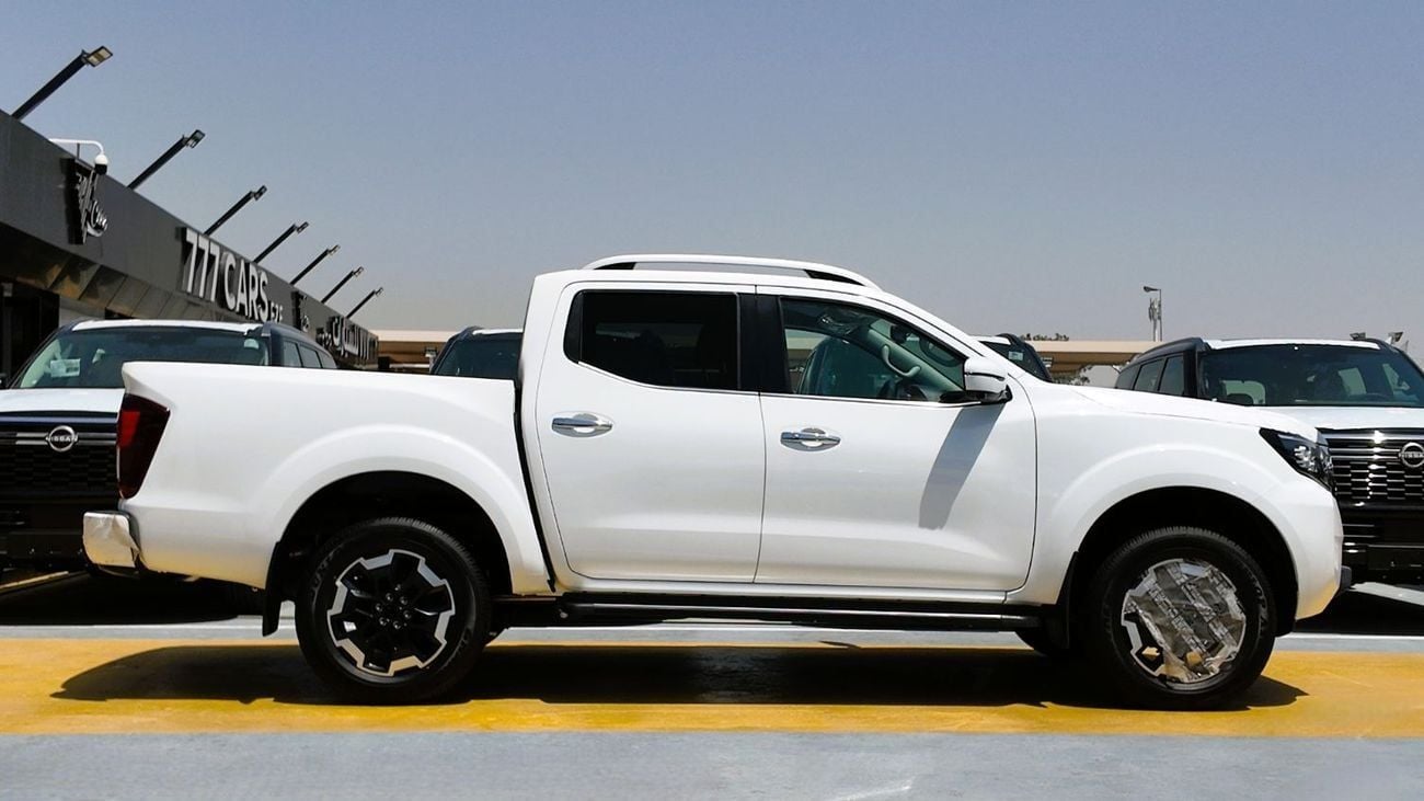 Nissan Navara 2025 Nissan Navara | 2.5L Petrol | 160 HP | Manual | 4x4 | GCC Specs