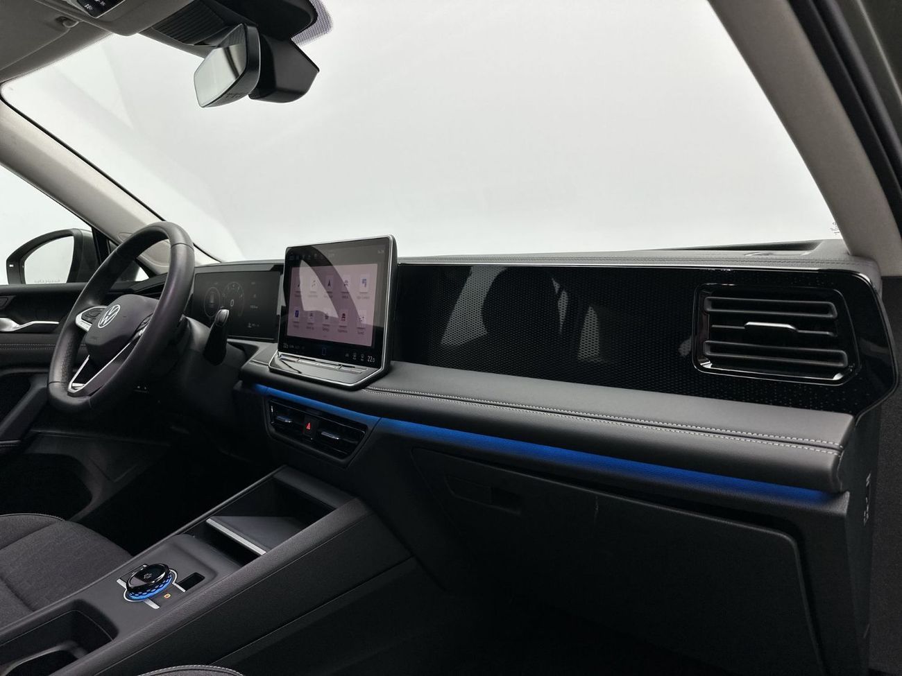 فولكس واجن تيجوان LIFE with Camera 1.4L | 22,100 AED SAVINGS from New Car | Next-Gen Design | Massive Touchscre