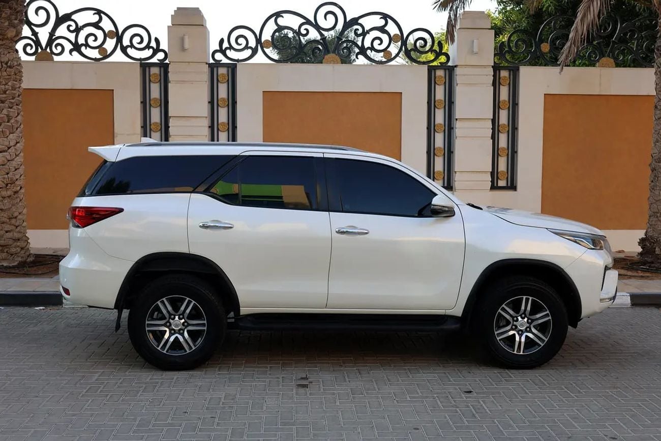 Toyota Fortuner EXR 89000KM-GCC SPECS-EXCELLENT CONDITION