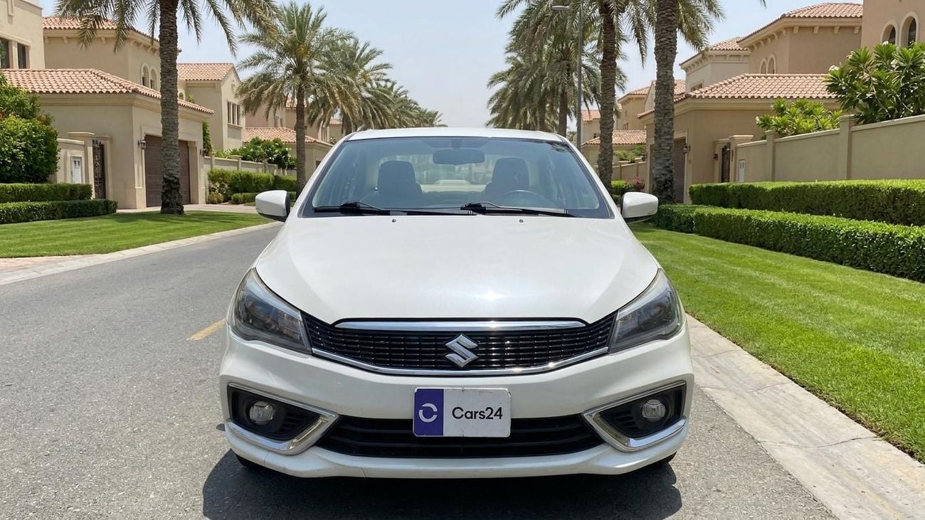 سوزوكي سياز GLX كارس24 هي سوق ضخم للسيارات المستعملة موثوق ومضمون ٪كارس24 هي سوق ضخم للسيارات المستعملة موثوق ومضمون