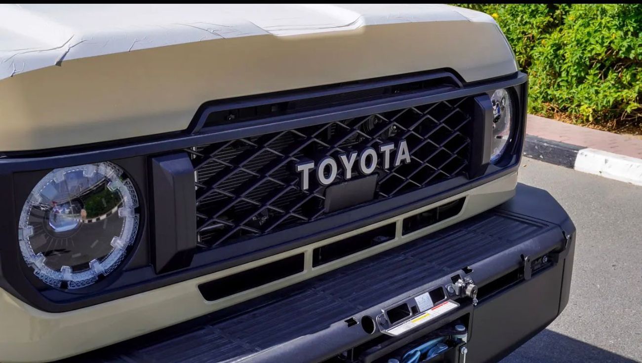 Toyota Land Cruiser 70 LC79 LX SAUDI SPEC FULL OPTION