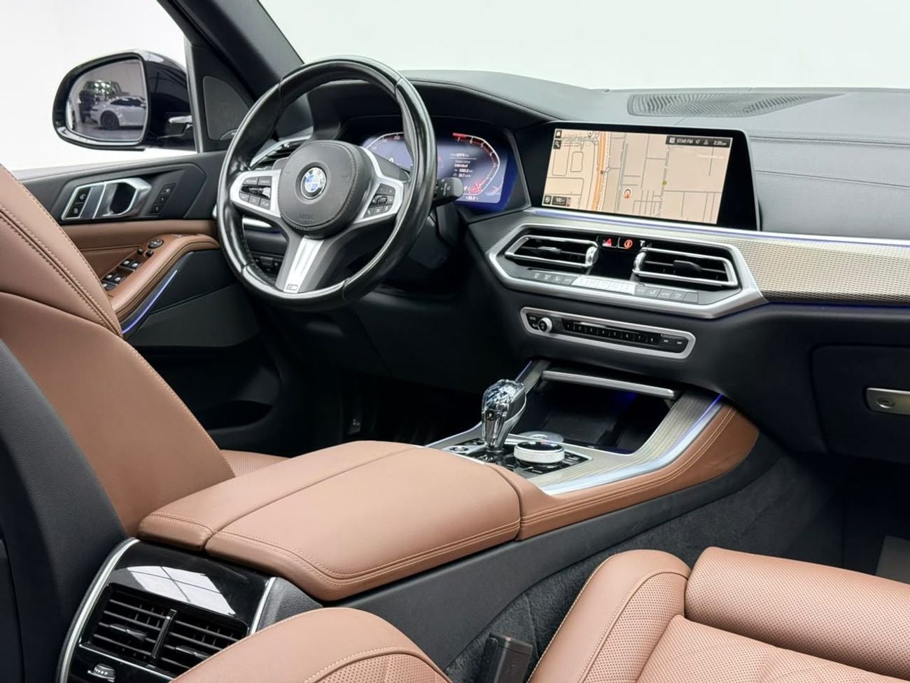 بي أم دبليو X5 XDRIVE40i M SPORT بي إم دبليو X5 xDrive40i M-Sport موديل 2023، ضمان بي إم دبليو + باقة خدمة 2027، سجل صيانة كامل من بي
