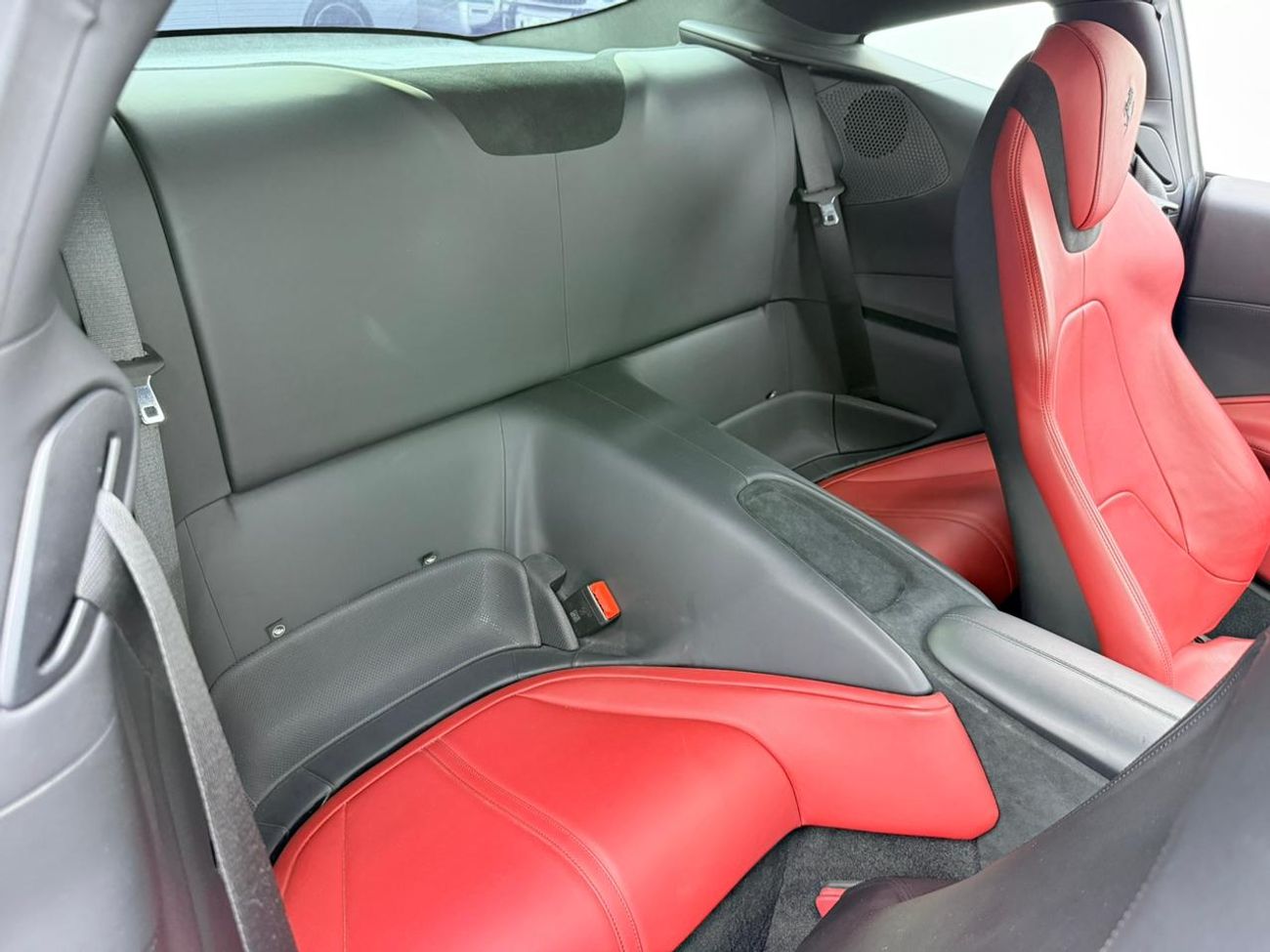 Ferrari Roma STANDARD 2021 Ferrari Roma, Ferrari Warranty+Service Contract+Full Service History, GCC Specs.
