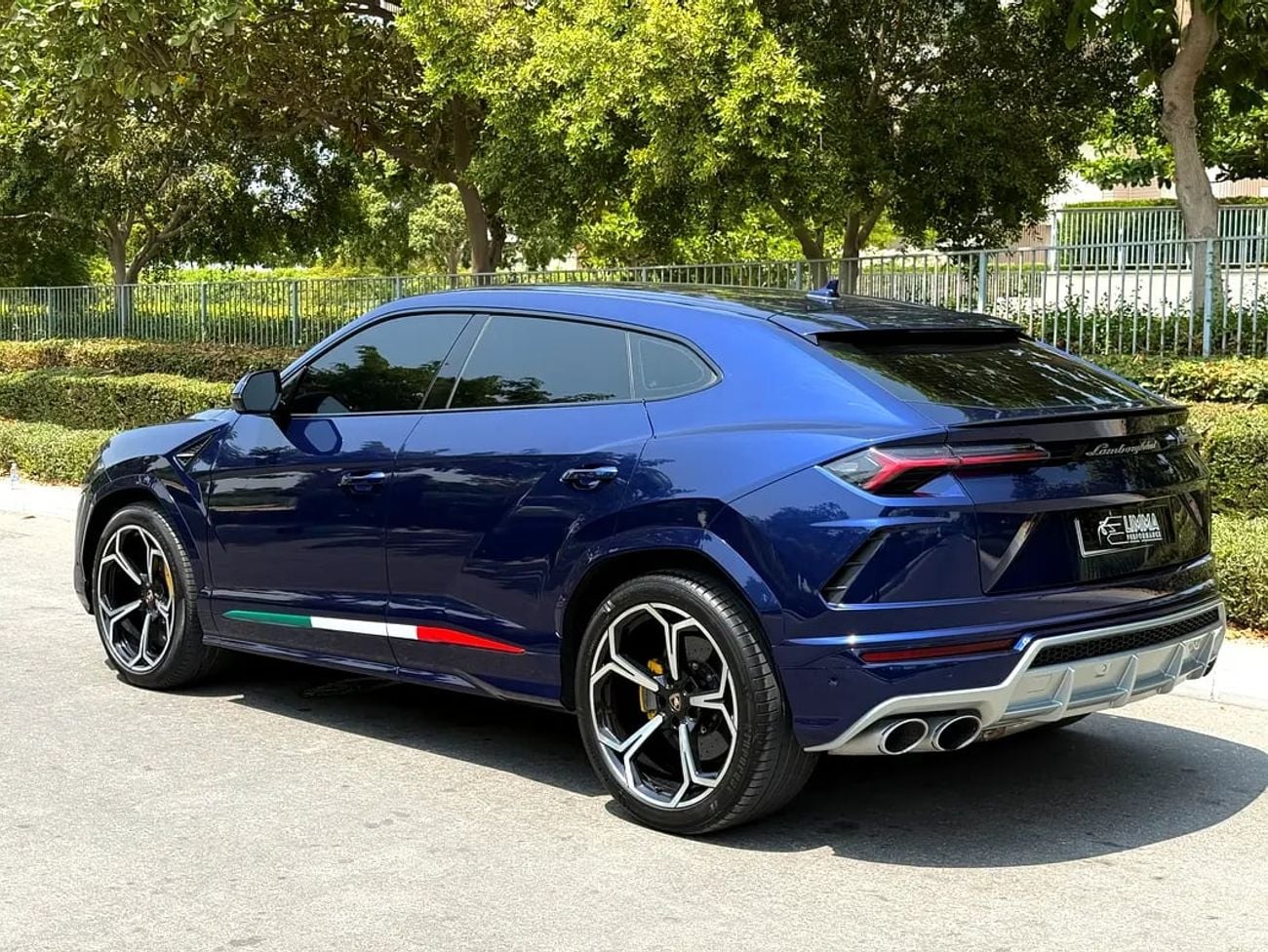 Lamborghini Urus STANDARD LOW MILEAGE/ ORIGINAL PAINT