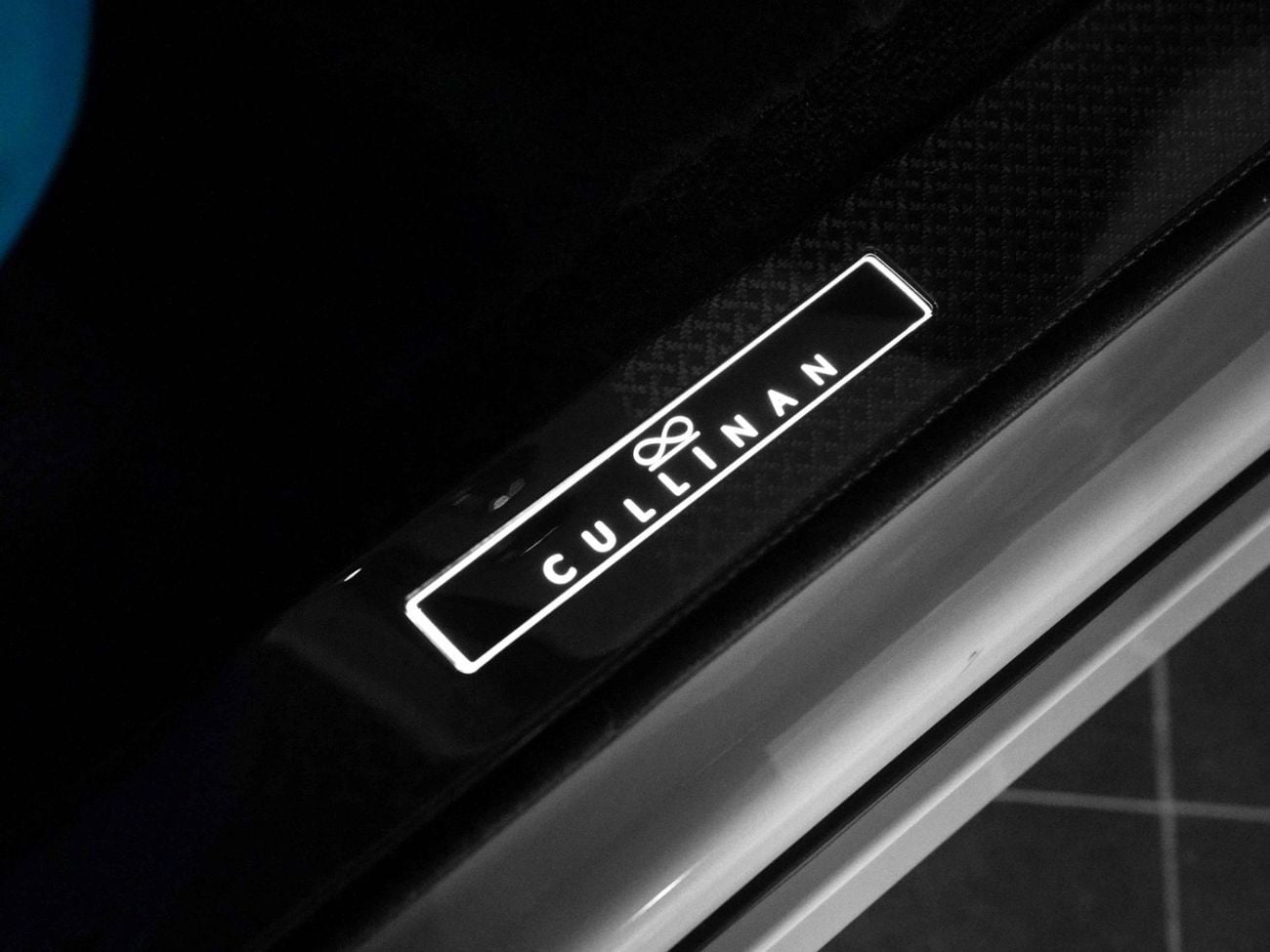 Rolls Royce Cullinan BLACK BADGE
