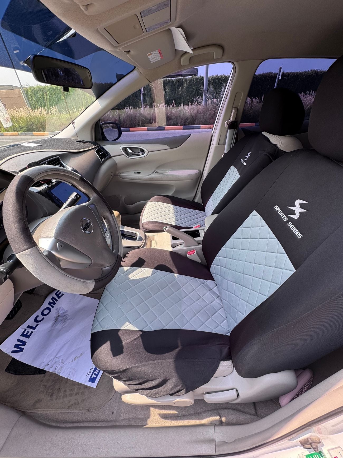 Nissan Tiida S