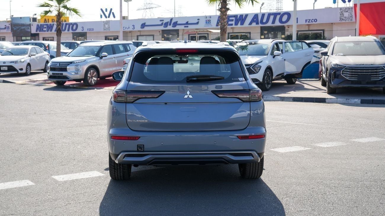 ميتسوبيشي آوتلاندر HIGHLINE ميتسوبيشي أوتلاندر 2026 – (G06) 2.5 لتر | SUV بسبعة مقاعد | مواصفات الخليج |