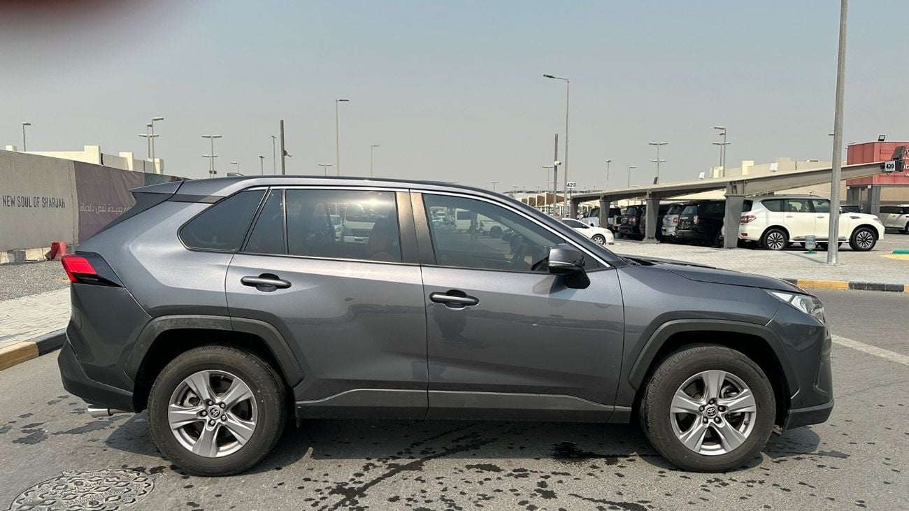 Toyota RAV4 EX