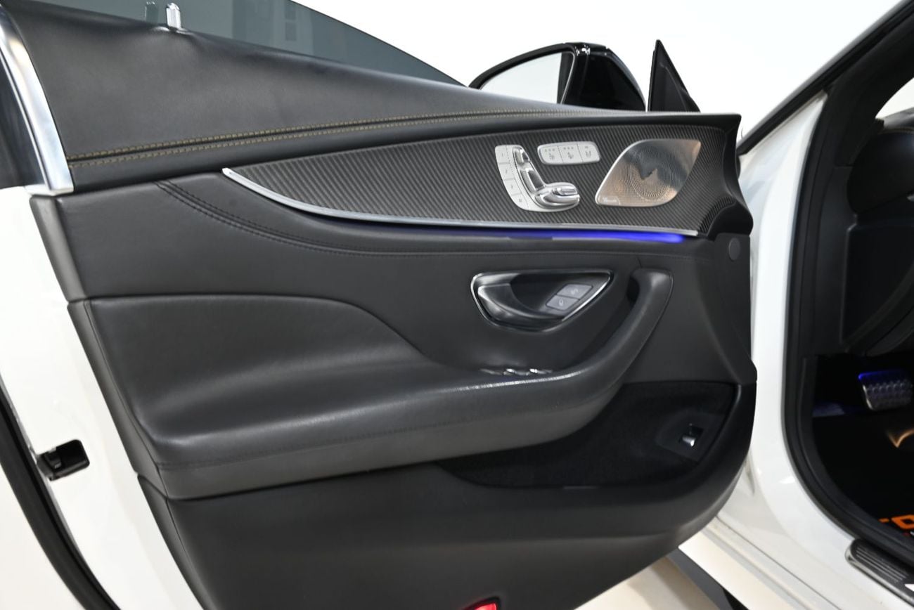 مرسيدس بنز AMG GT 63-S مرسيدس بنز AMG GT63 S موديل 2019، سجل صيانة كامل، ضمان لمدة عام، حالة ممتازة، دول مجلس التعاون الخلي