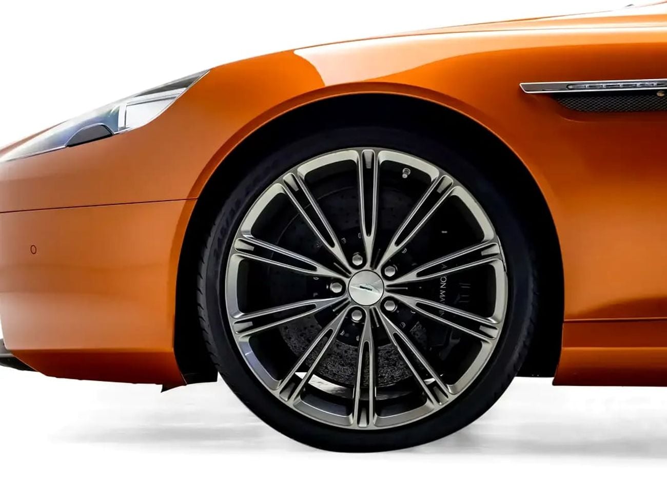 Aston Martin Virage STANDARD GCC Spec
