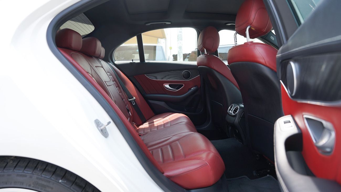 مرسيدس بنز C 200 AMG