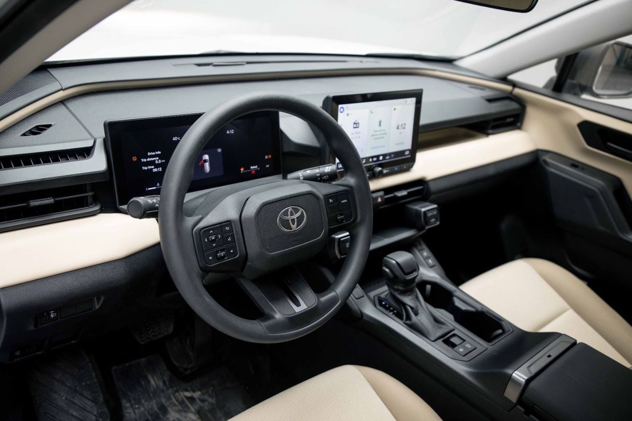 تويوتا راف ٤ LE G 2.0L - أبيض بلاتيني لؤلؤي داخلي بيج | للتصدير فقط