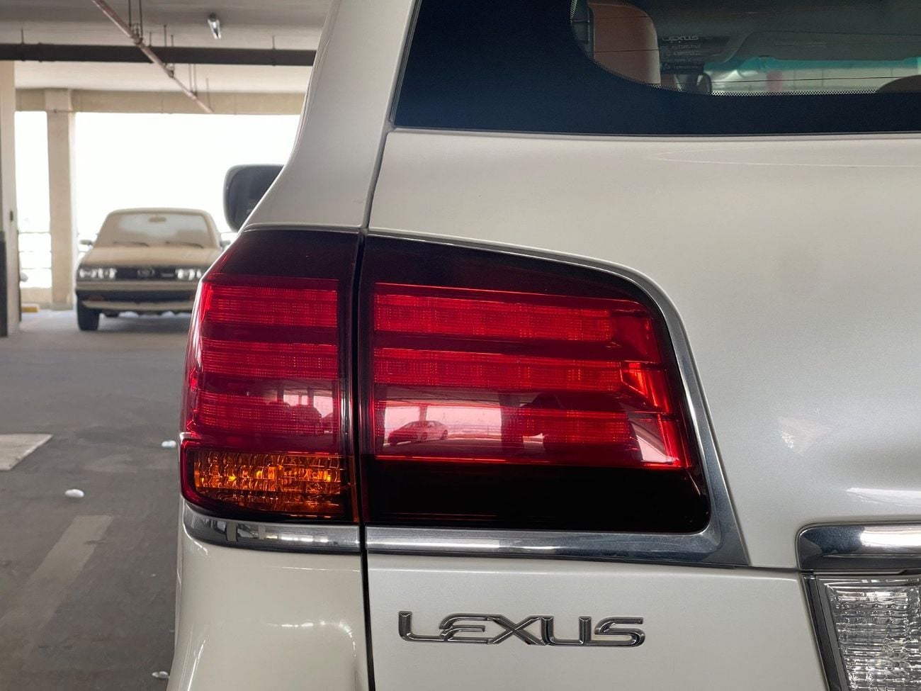 Lexus LX570 TOP | Full option | Al Futtaim