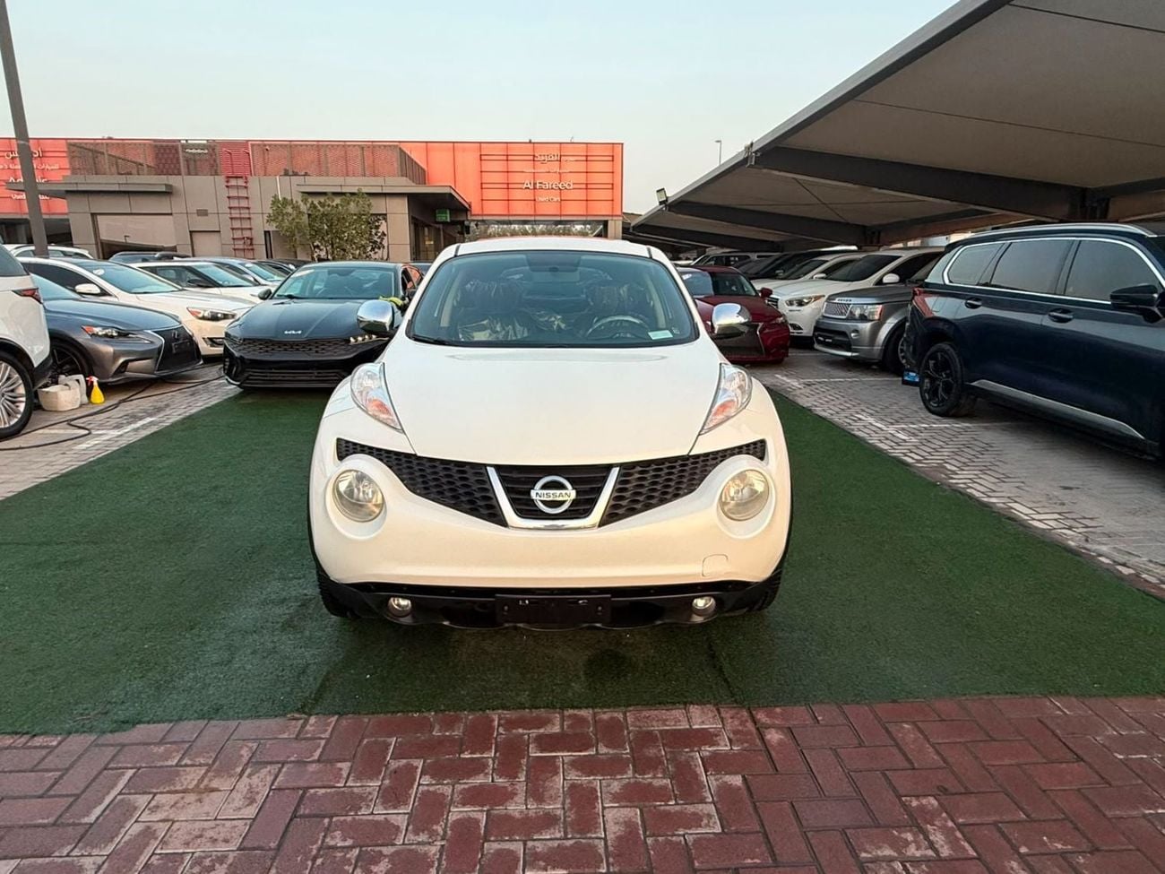 نيسان جوك SL خيارات كاملة - الدخول والتشغيل بدون مفتاح