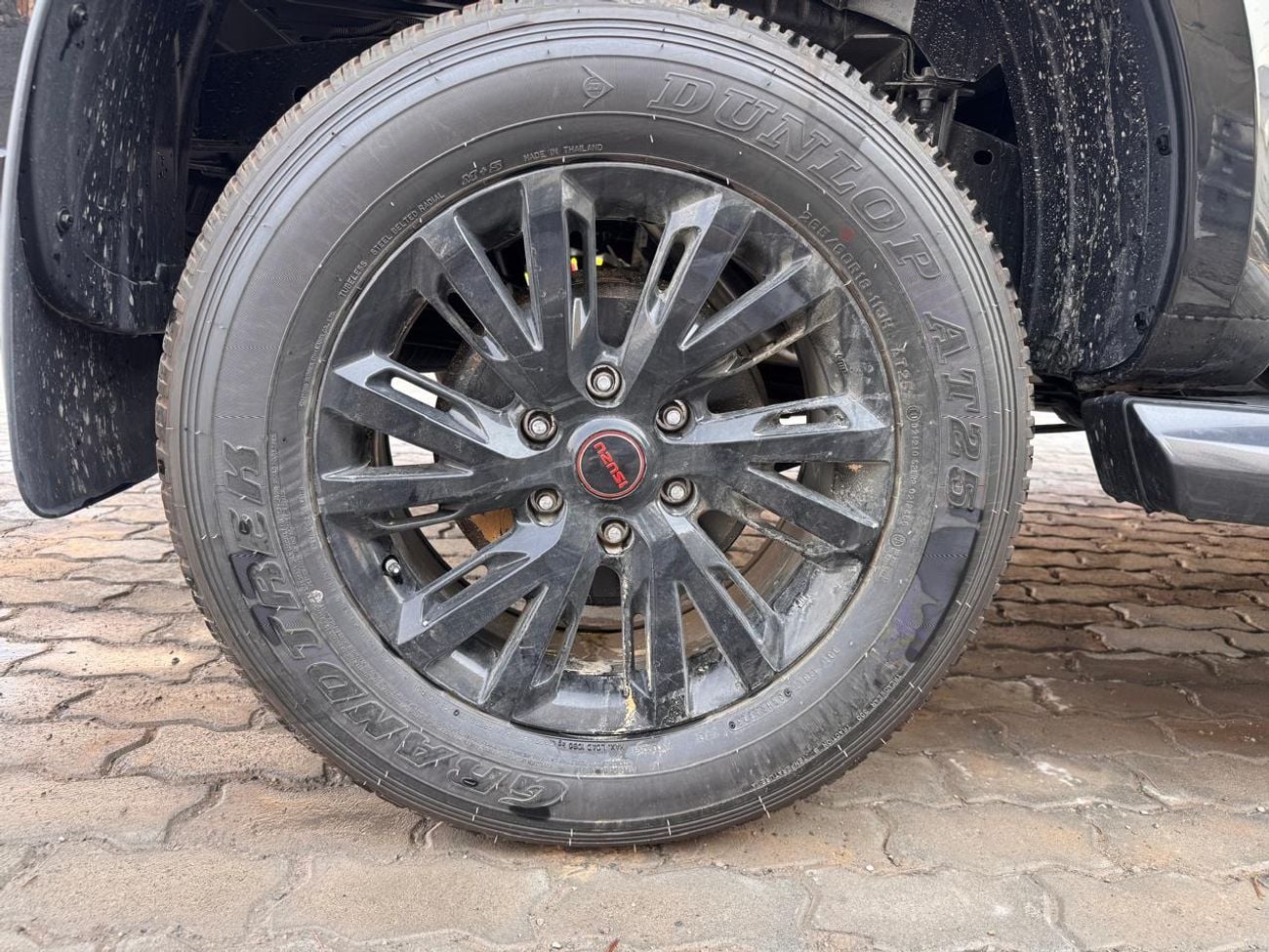 Isuzu D-MAX