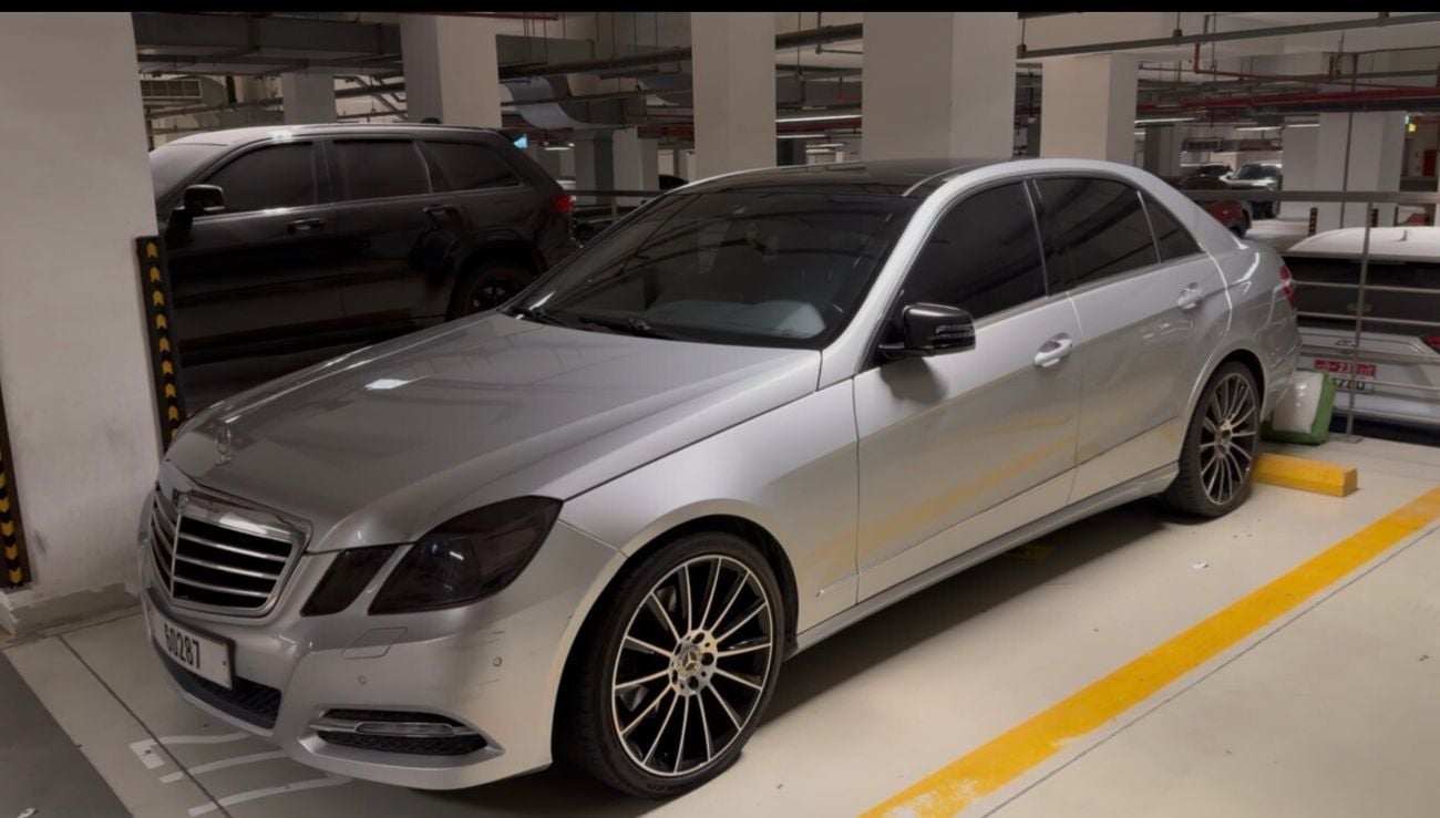 Mercedes Benz E300 ELEGANCE