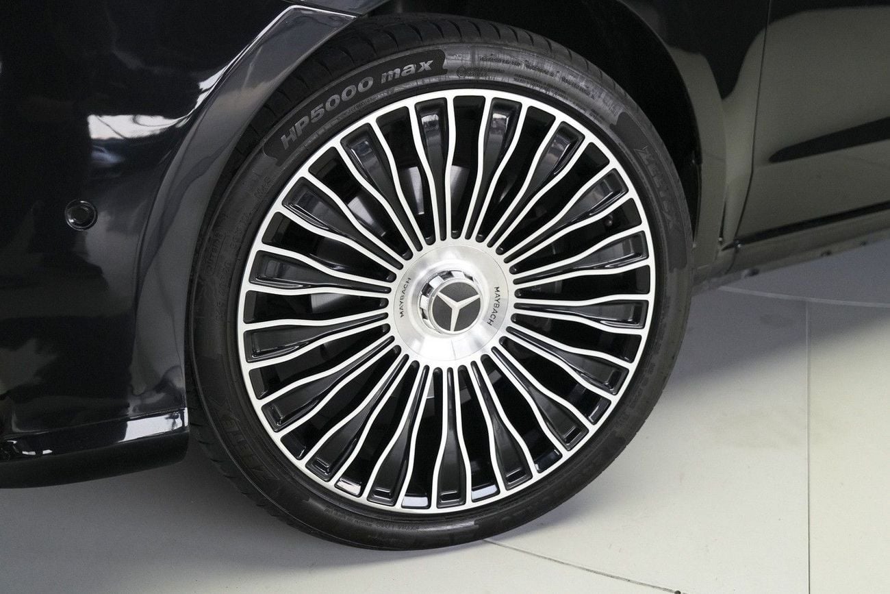مرسيدس بنز V 250 إصدار MAYBACH الفاخر