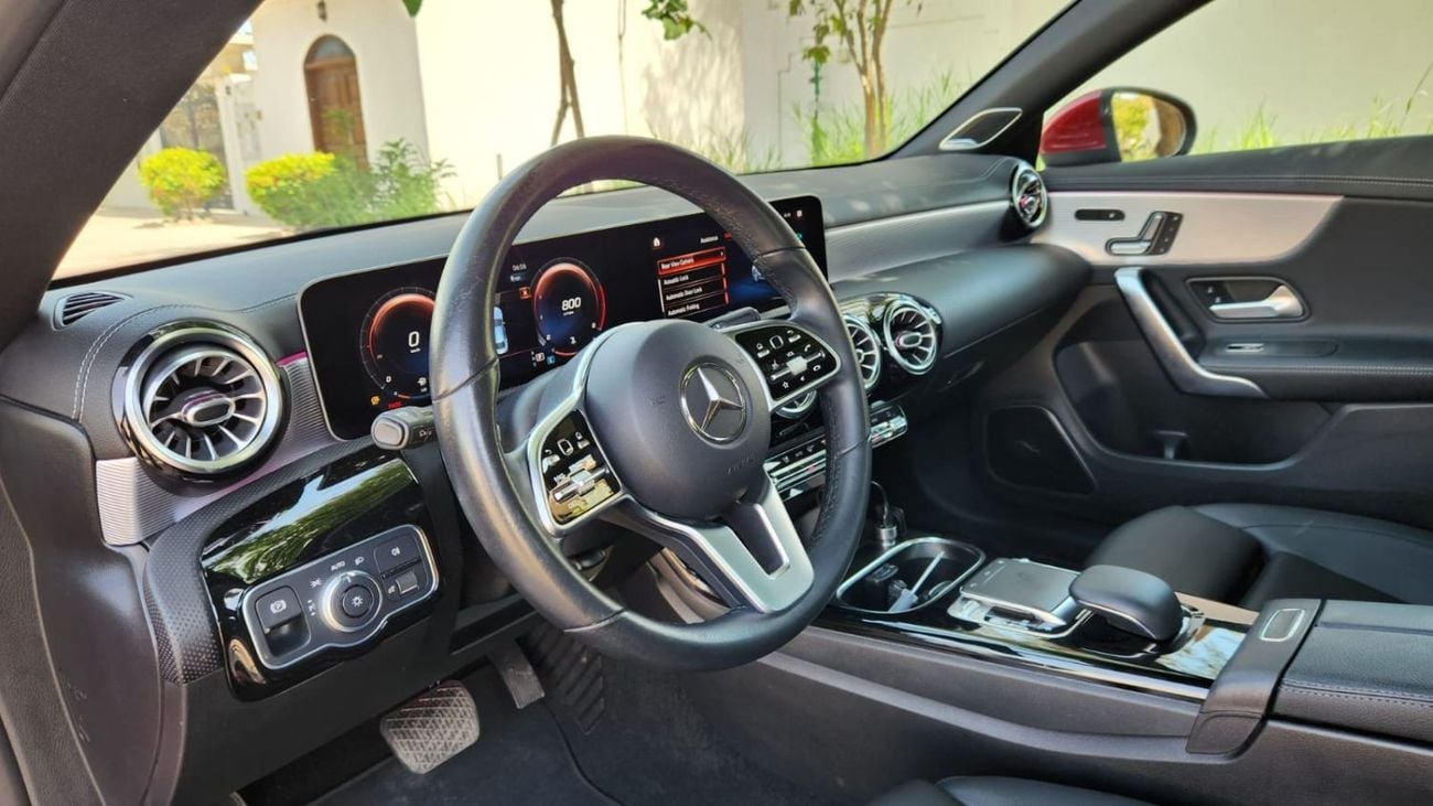 Mercedes Benz CLA250 Premium +
