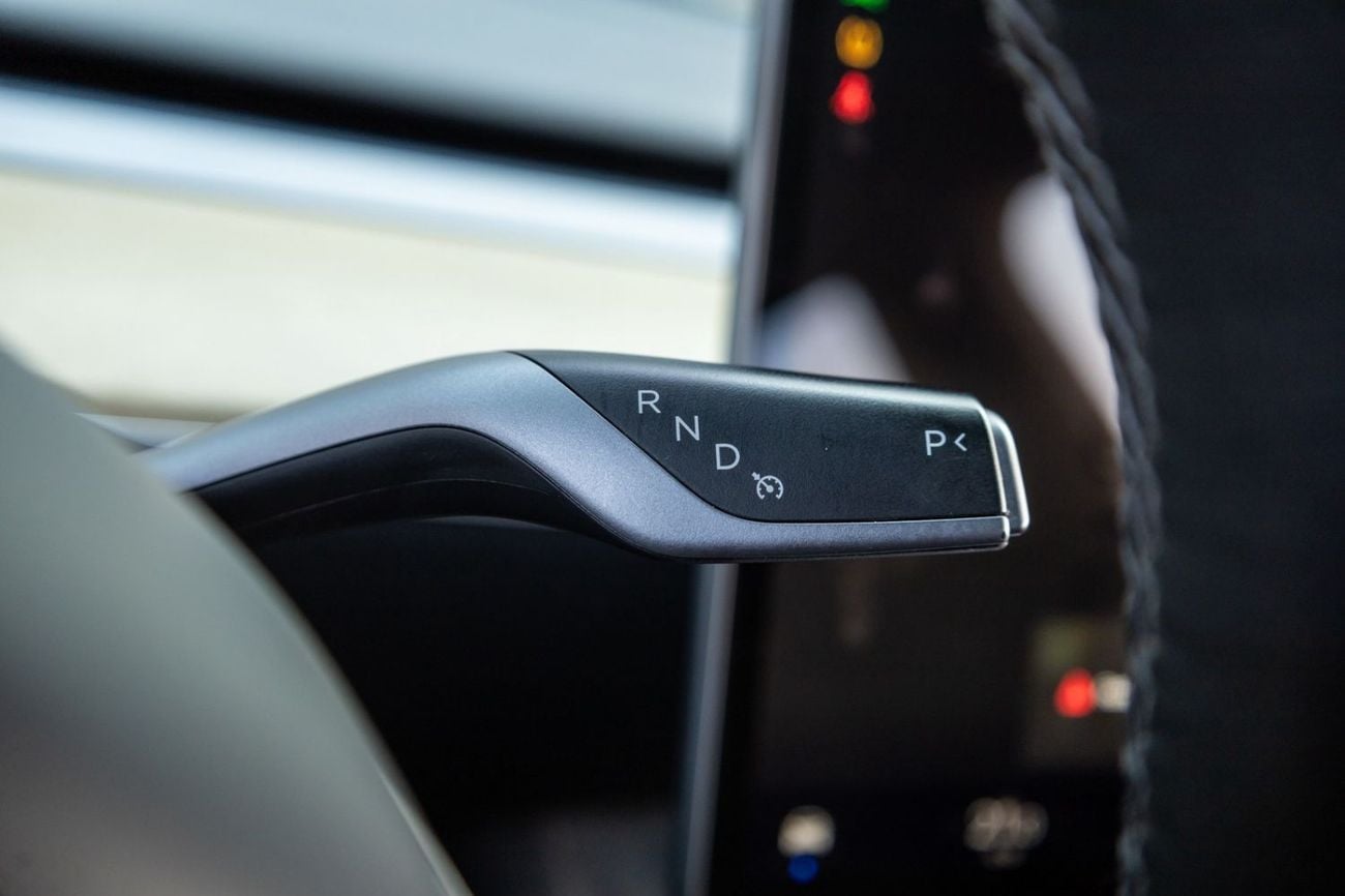 Tesla Model Y Long Range (AWD) Tesla Model Y Long Range 2023 GCC | Agency Warranty