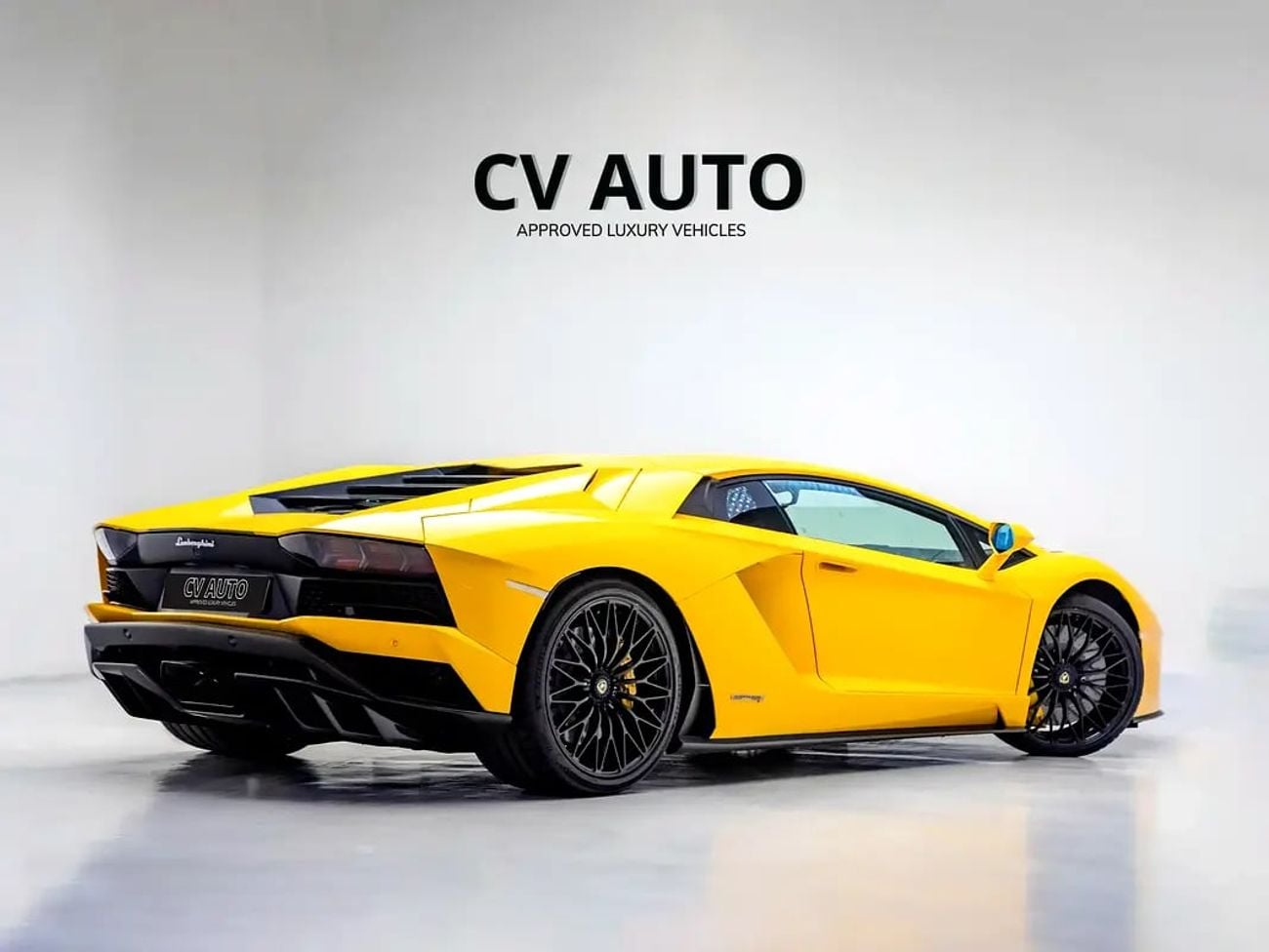 لامبورغيني أفينتادور European Spec | Pristine Condition