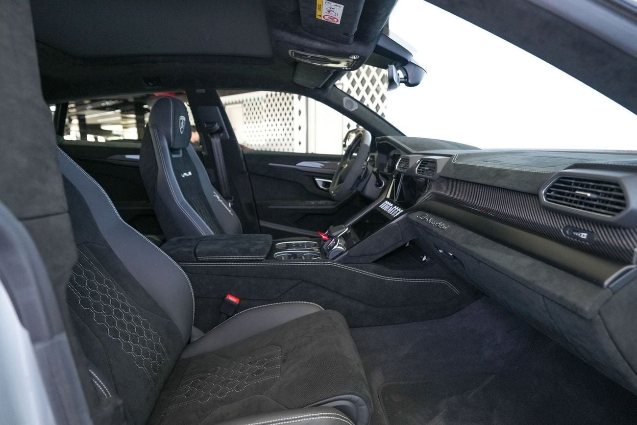 لامبورغيني اوروس PERFORMANTE