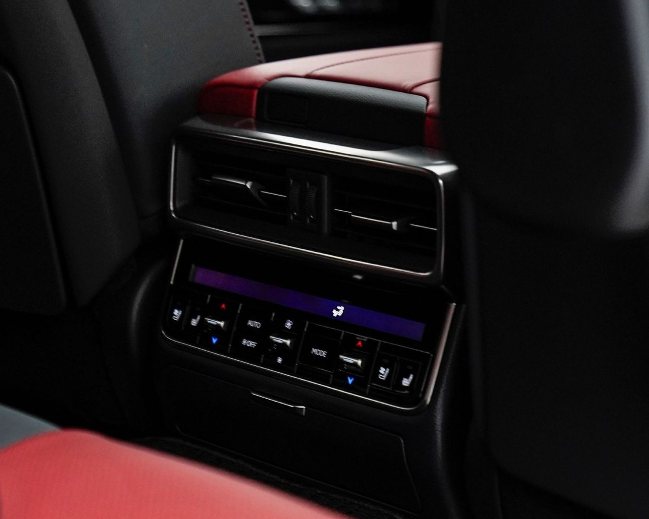 Lexus LX700h F SPORT AUTOPARK - TITANIUM/RED - 2026 - FULL OPTION