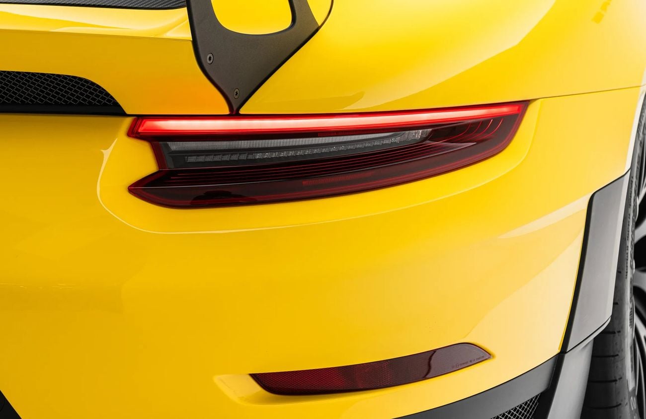Porsche 911 3.8L F6 Twin-Turbocharged Engine