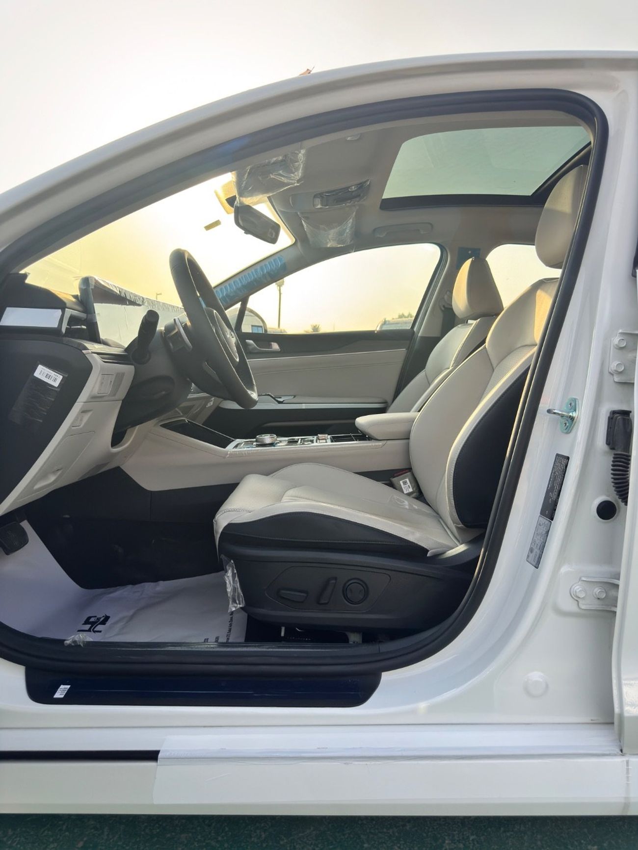 كيا K5 KIA K5 HYBRID 2.0L - 2026 MODEL - GCC SPECS - KOREAN