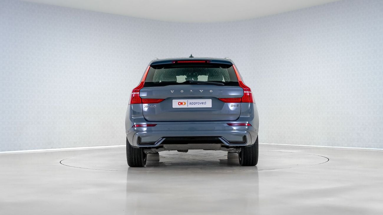 فولفو XC 60 B5 Ultimate Dark