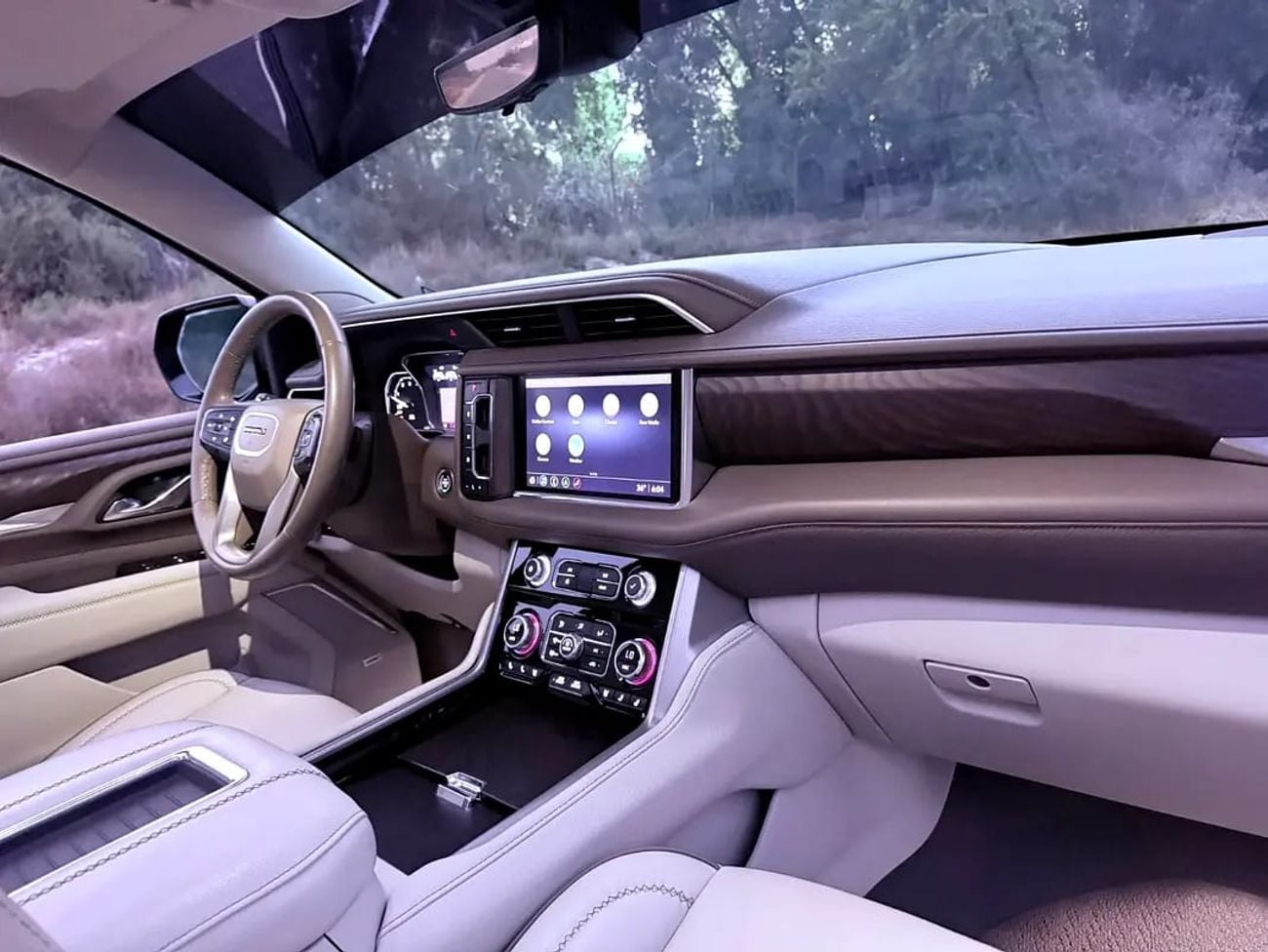GMC Yukon DENALI | GCC Specs | Pristine Condition جمس دينالي صبغ وكالة خليجي