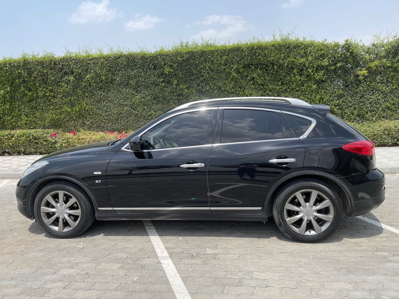 Infiniti QX50 PREMIUM