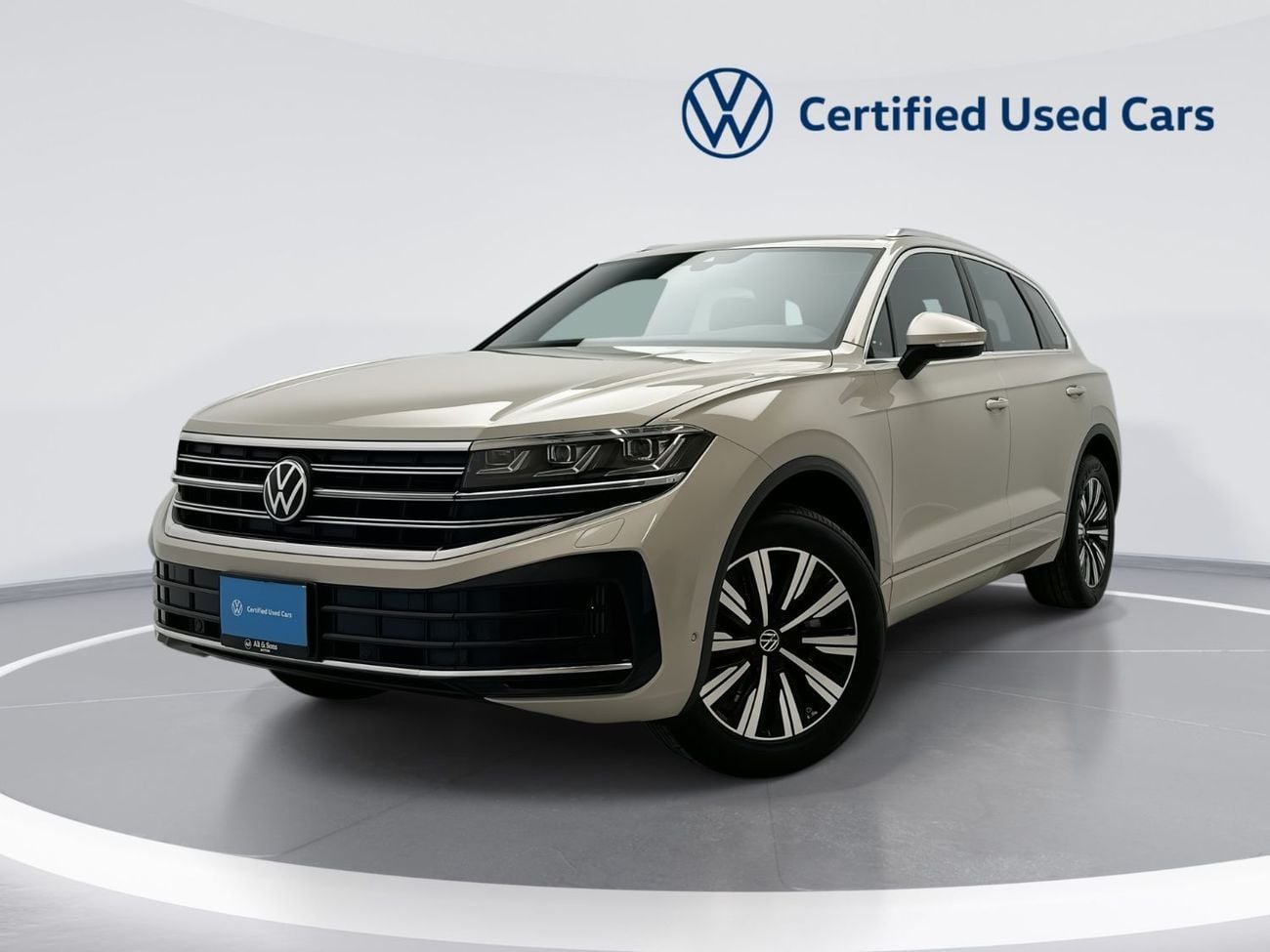 فولكس واجن طوارق ELEGANCE Touareg Elegance+ 3L Tirano| Ex-Demo Car | Luxury 4MOTION SUV | Panoramic Sunroof | IQ.LIGHT HD Matr