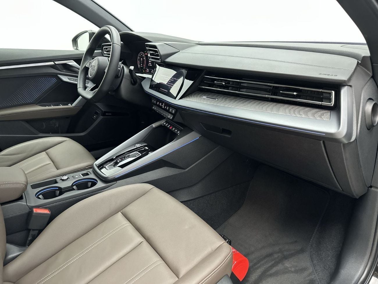 أودي A3 35 TFSI (Ref# 42013)