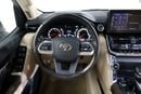 Toyota Land Cruiser VXR GCC Specs-Under warranty-in impeccable condition