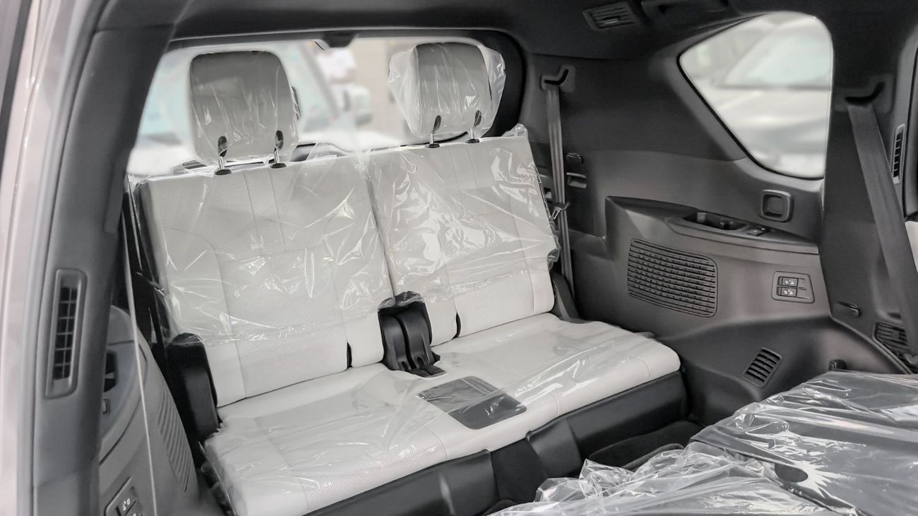 لكزس LX 700h SIGNATURE 2026 Lexus LX700h Signature 3.5L AT Hybrid With Auto park (Gray-Beige)