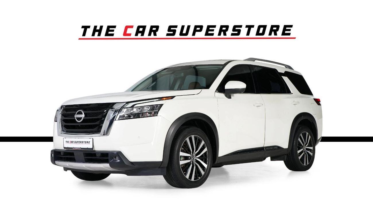 Nissan Pathfinder SL 4WD-GCC-7 Seats-AW Rostamani Warrant Until 2029-Service Contract Until 2028