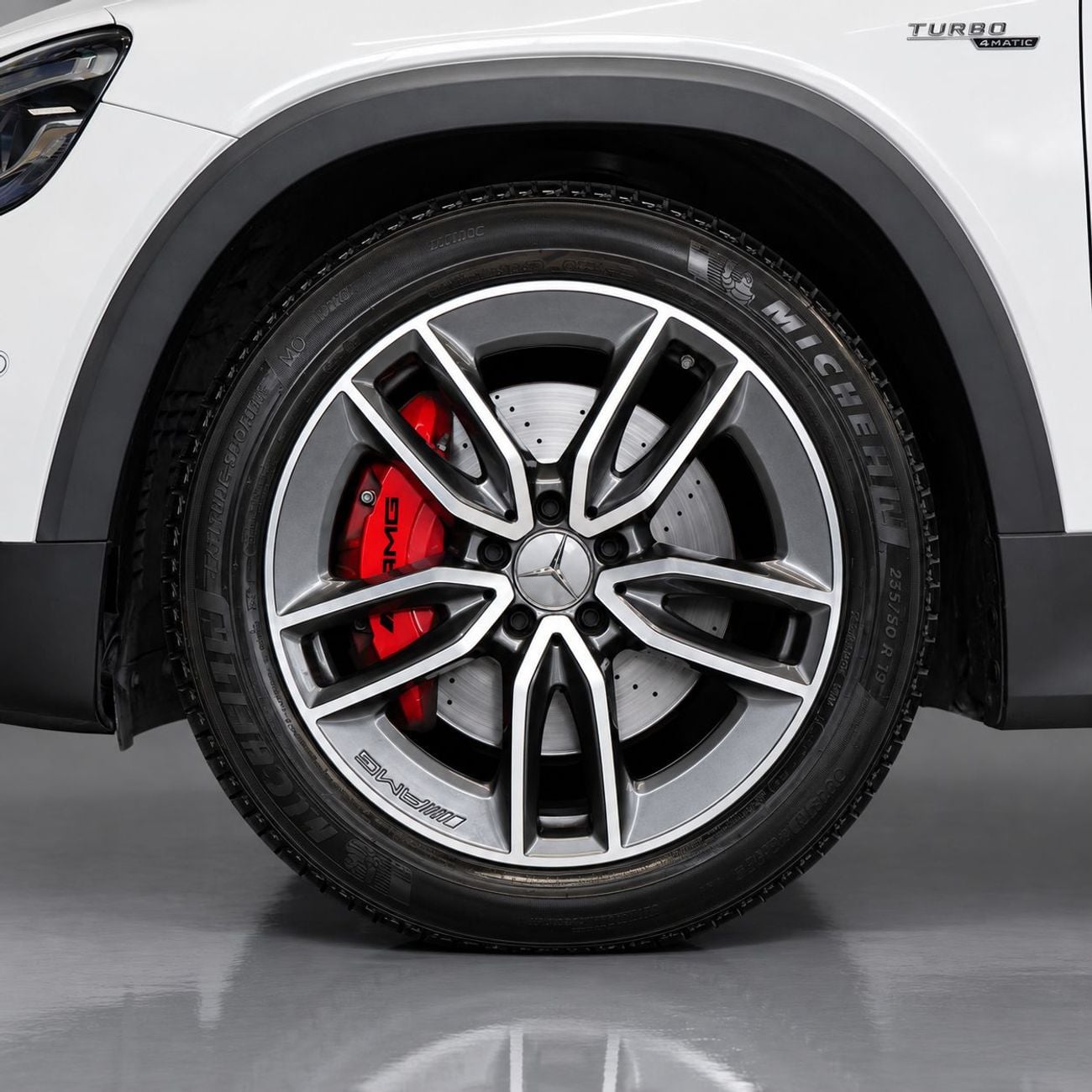 مرسيدس بنز GLB 35 AED 2,874 p.m • 0% Downpayment • Mercedes GLB 35 AMG • 1 Year Warranty