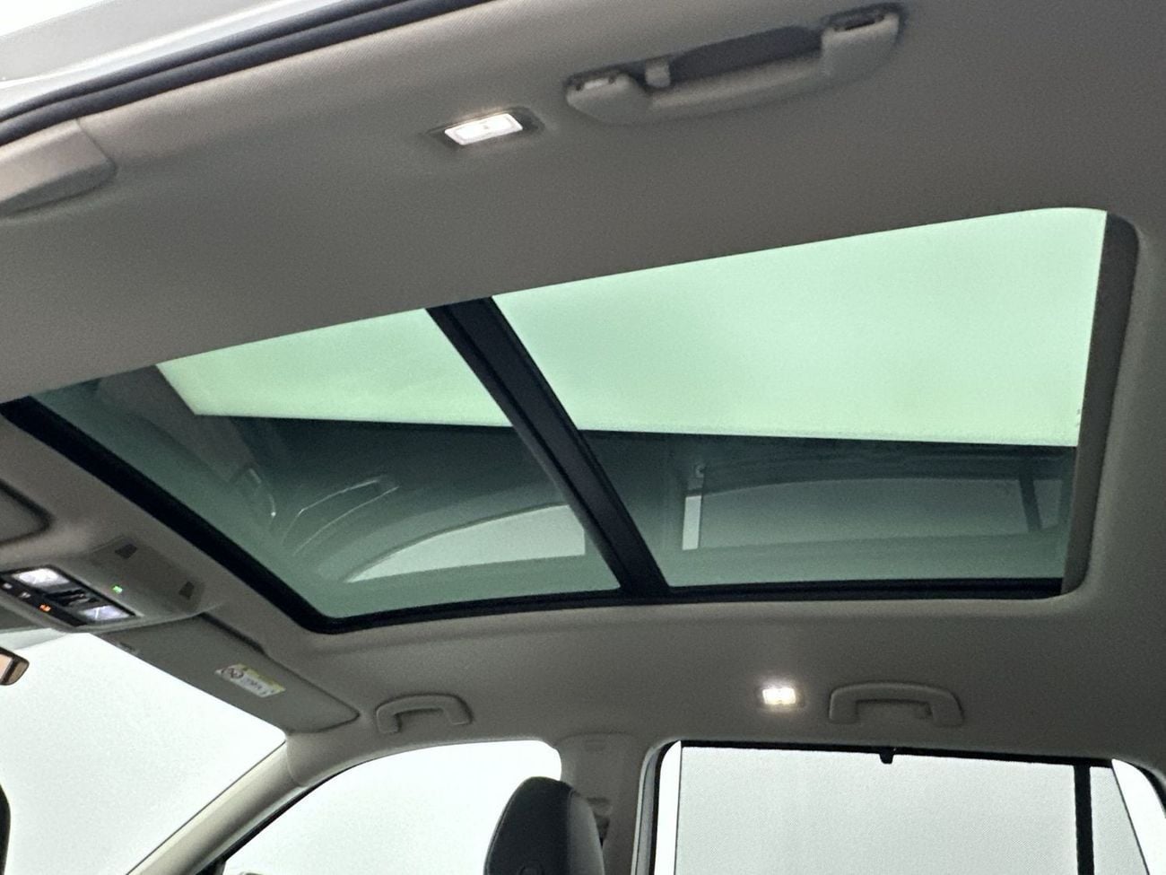 Volkswagen Teramont COMFORTLINE Premium Leather 7-Seater SUV | Panoramic Sunroof | Desert Comfort Ready