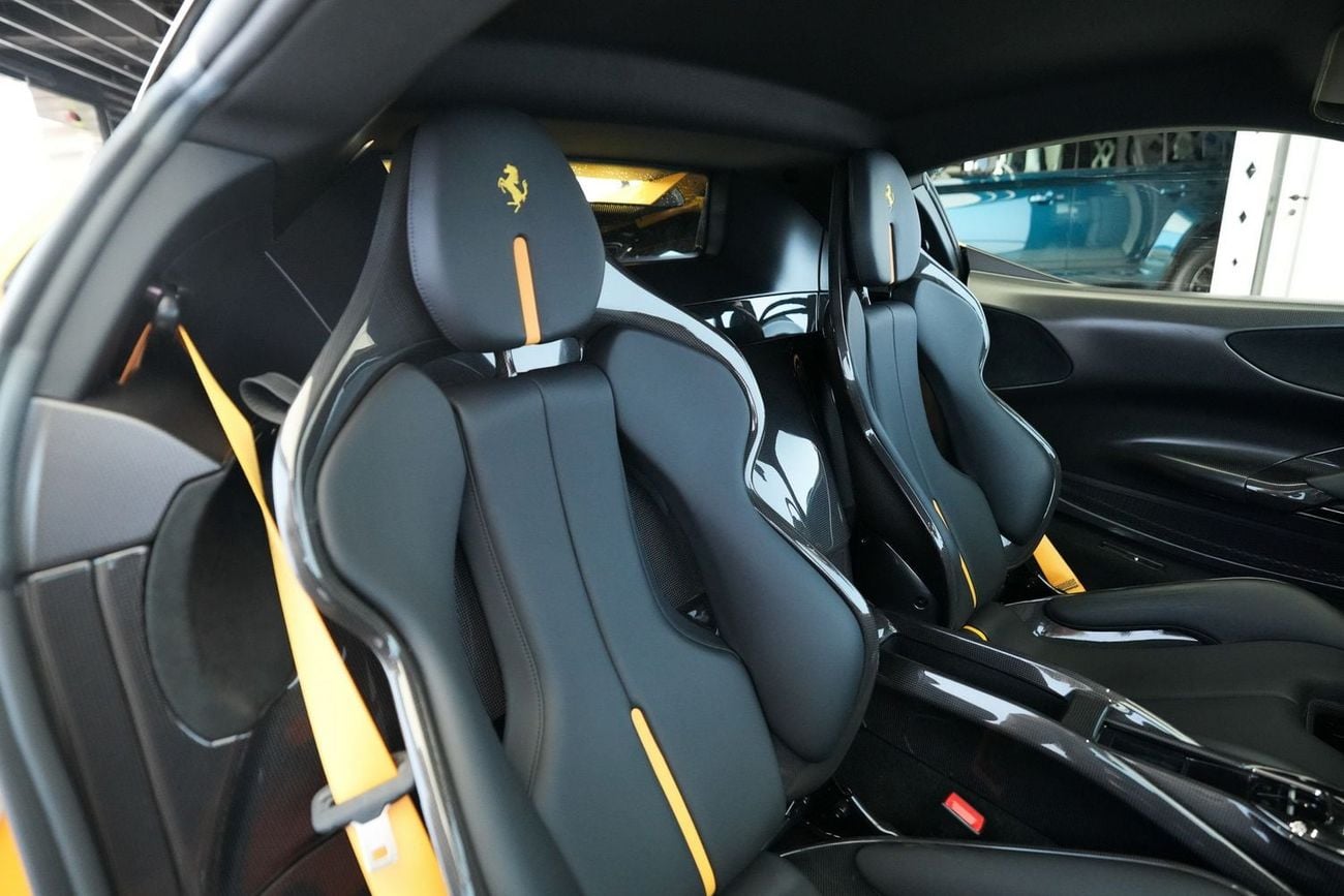 Ferrari SF90 STRADALE ASSETTO FIORANO